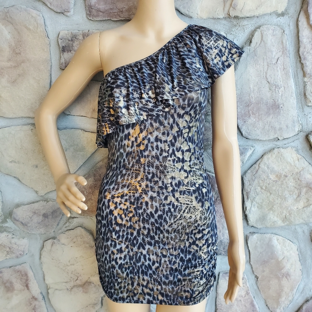 CHARLOTTE RUSSE | Animal Print Body Con Dress